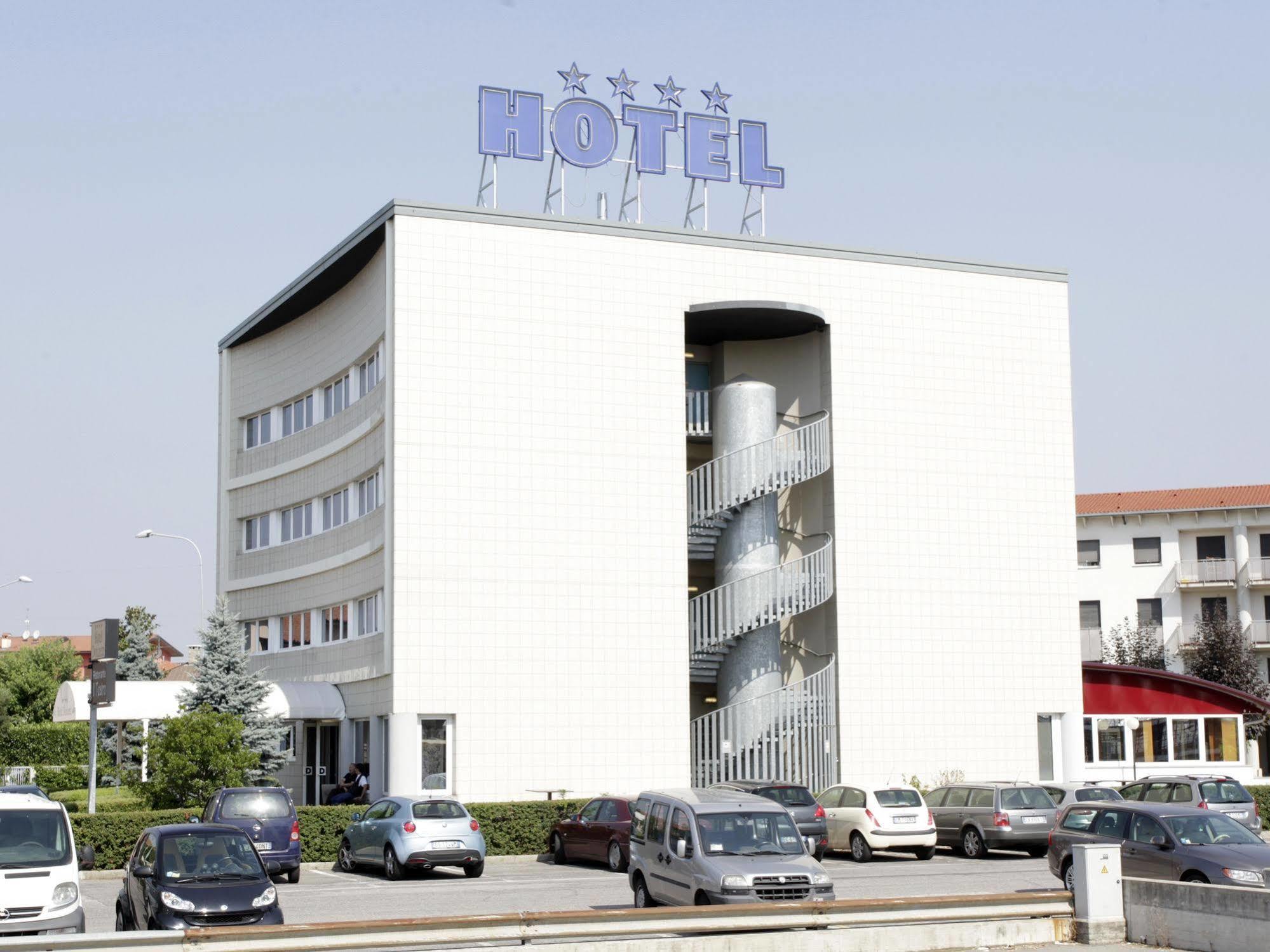Hotel Donizetti Lallio Exterior foto